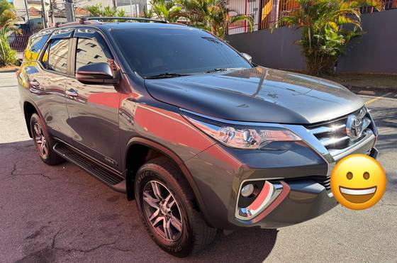 TOYOTA HILUX SW4 2.7 SRV 7 LUGARES 4X2 16V FLEX 4P AUTOMÁTICO